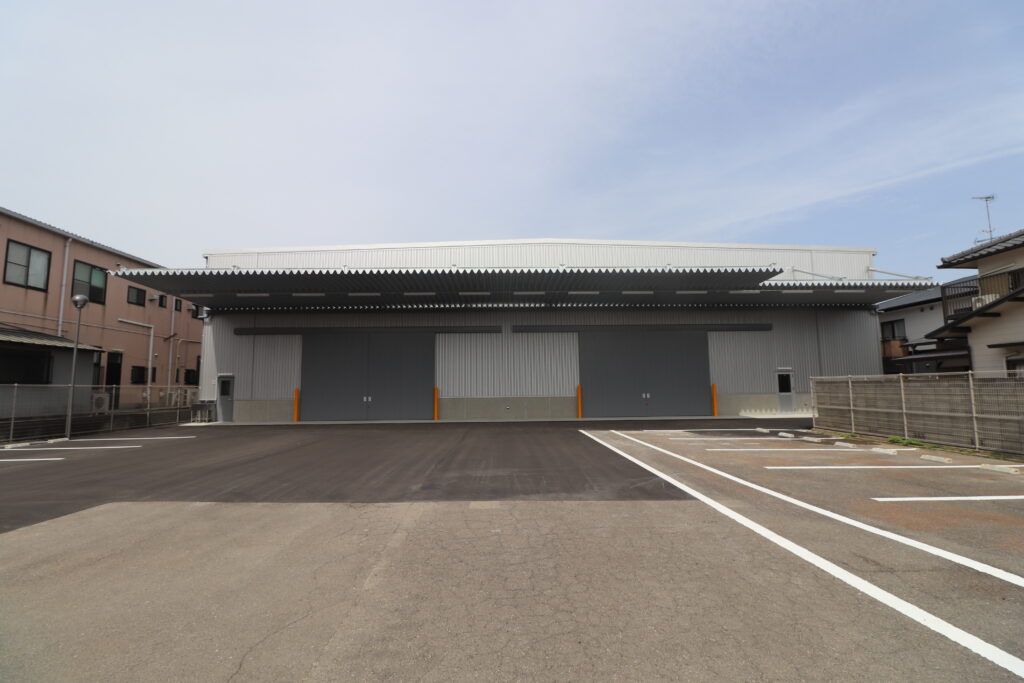 香川県高松市倉庫外観