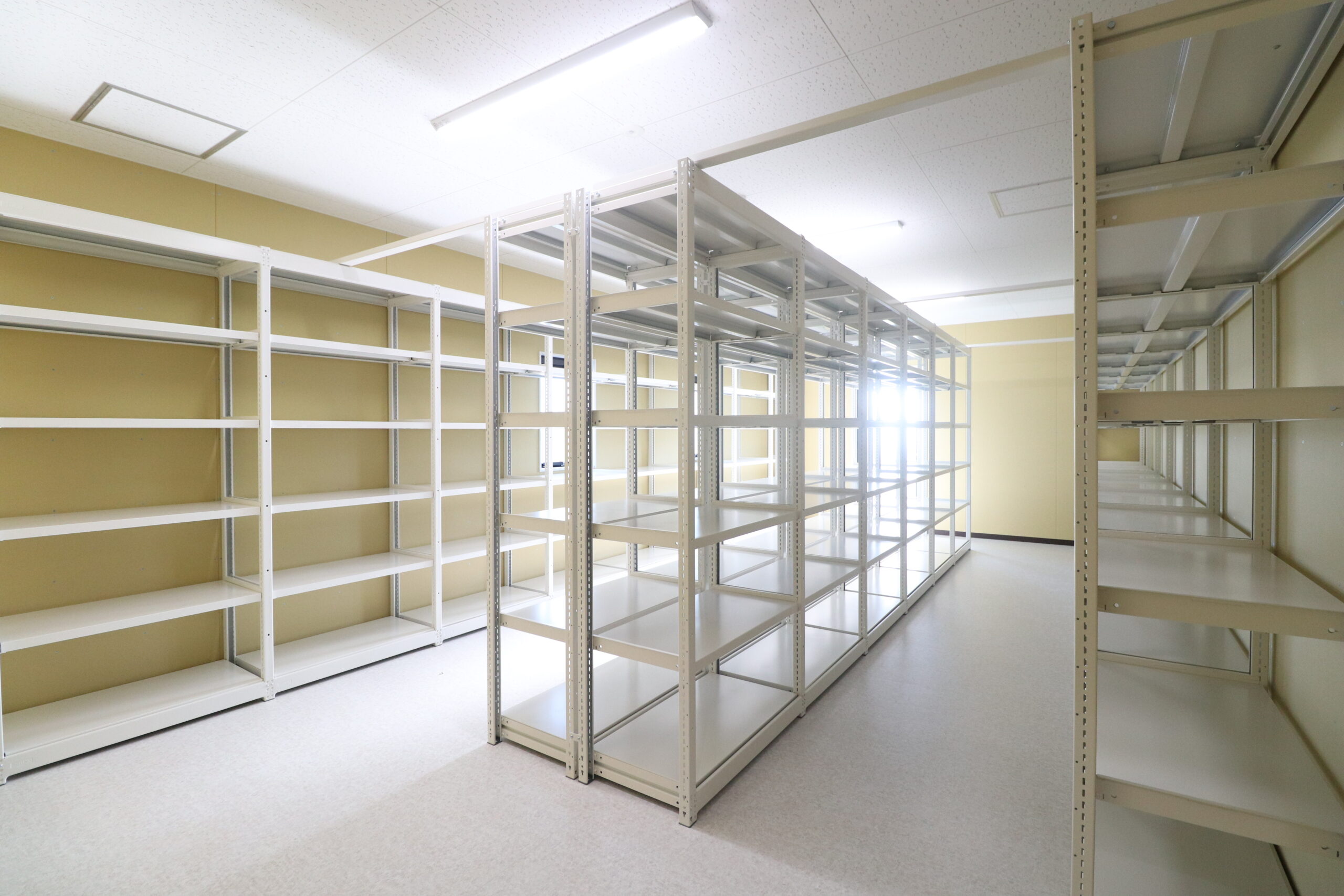 香川県高松市事務所改修書庫