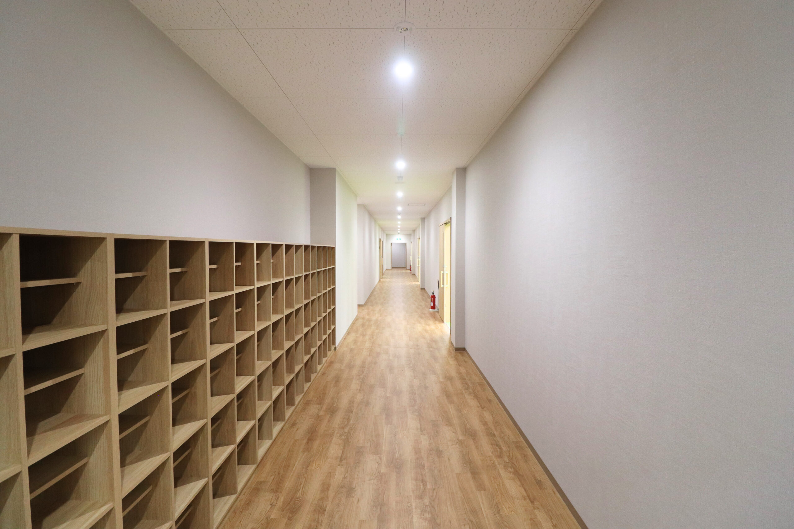 香川県高松市事務所改修廊下