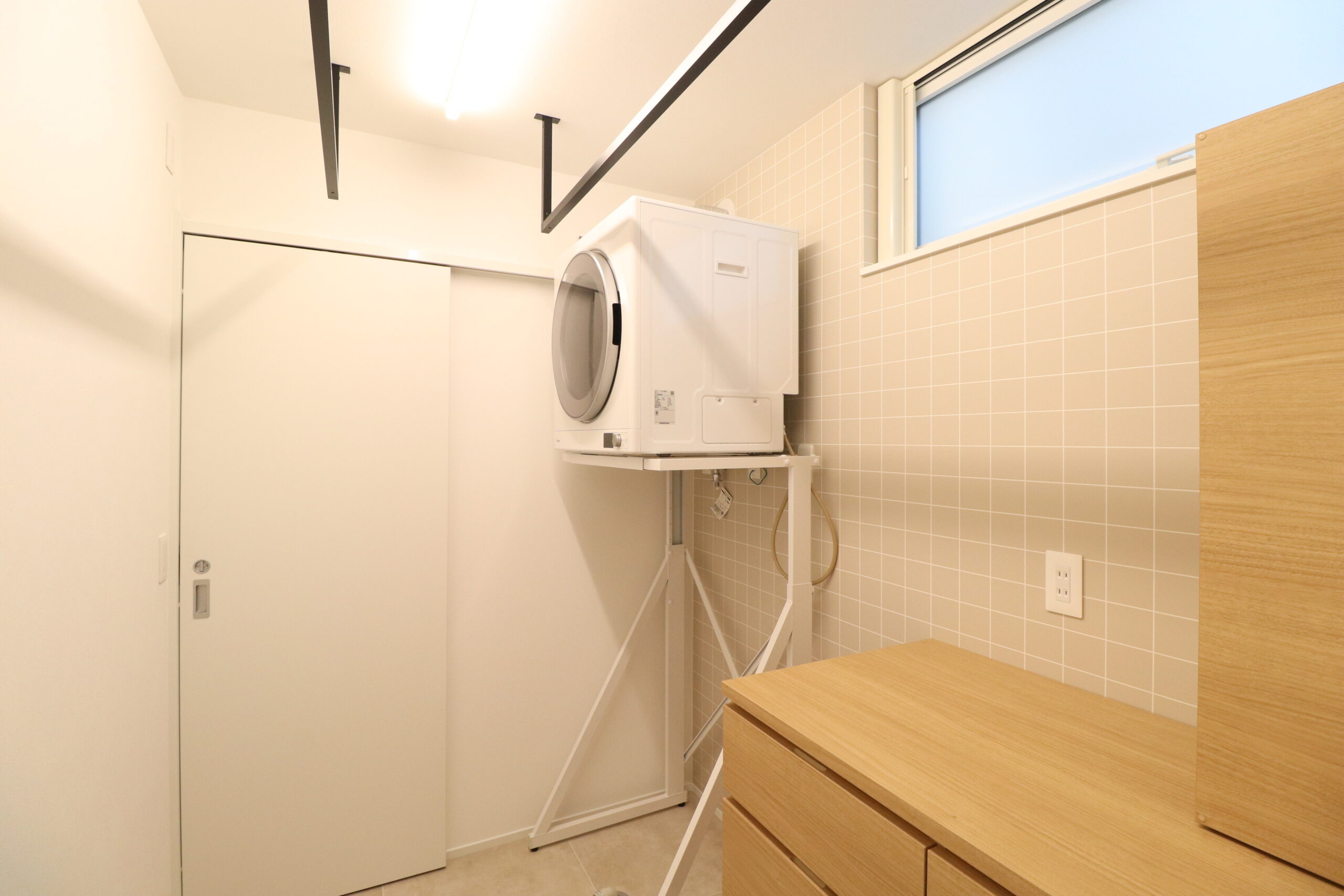 香川高松脱衣所ランドリー乾燥機収納