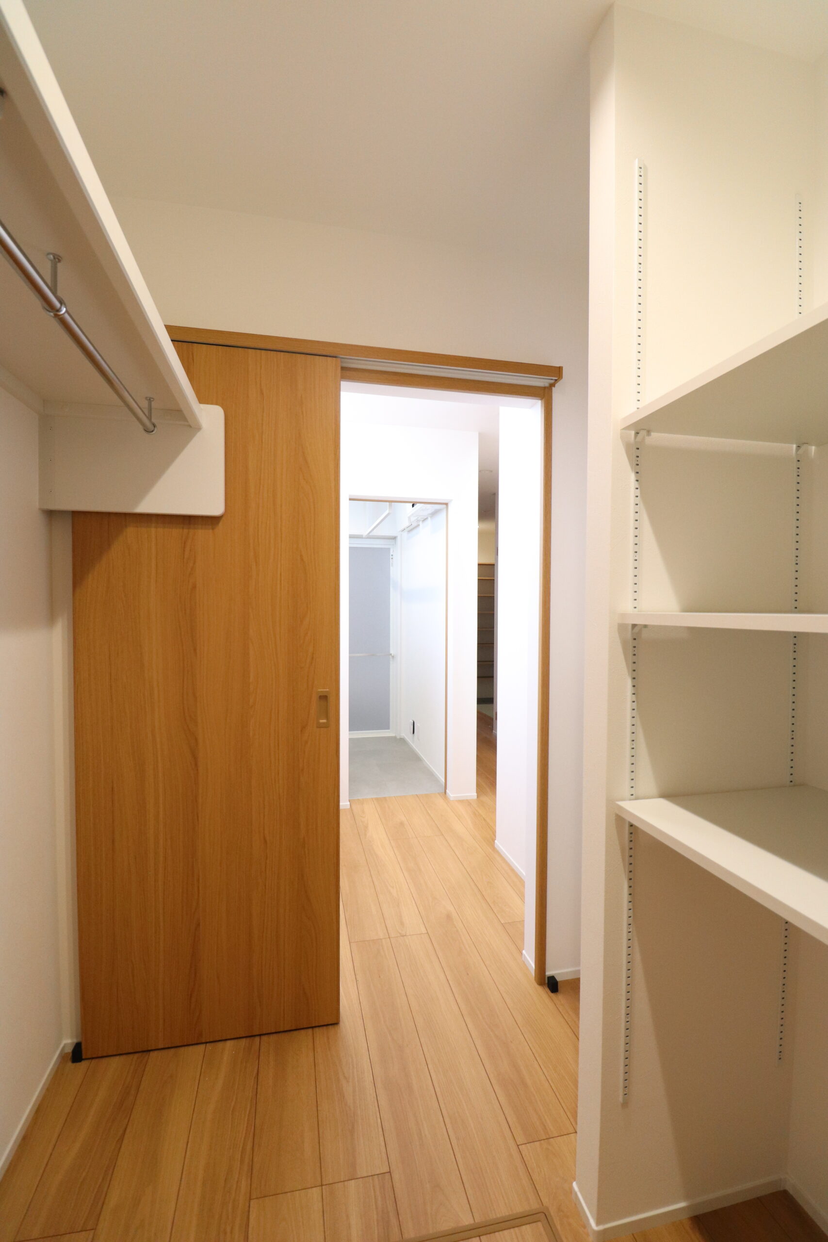 香川県高松市クローゼット