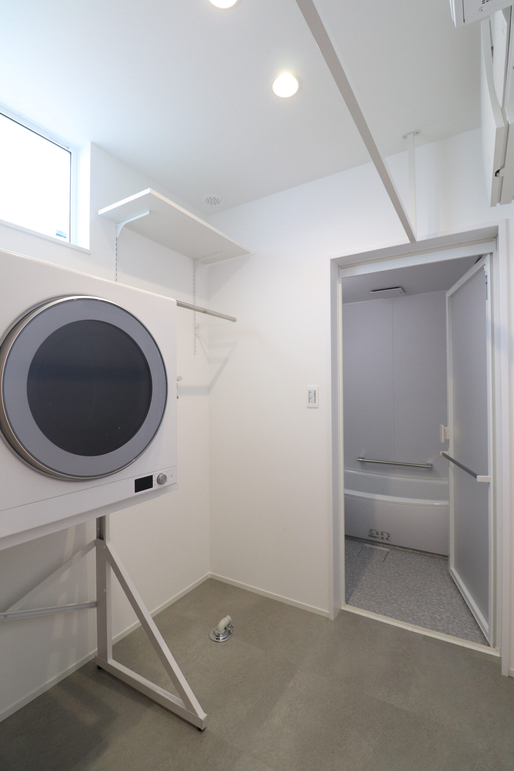 香川県高松市脱衣室ランドリールーム