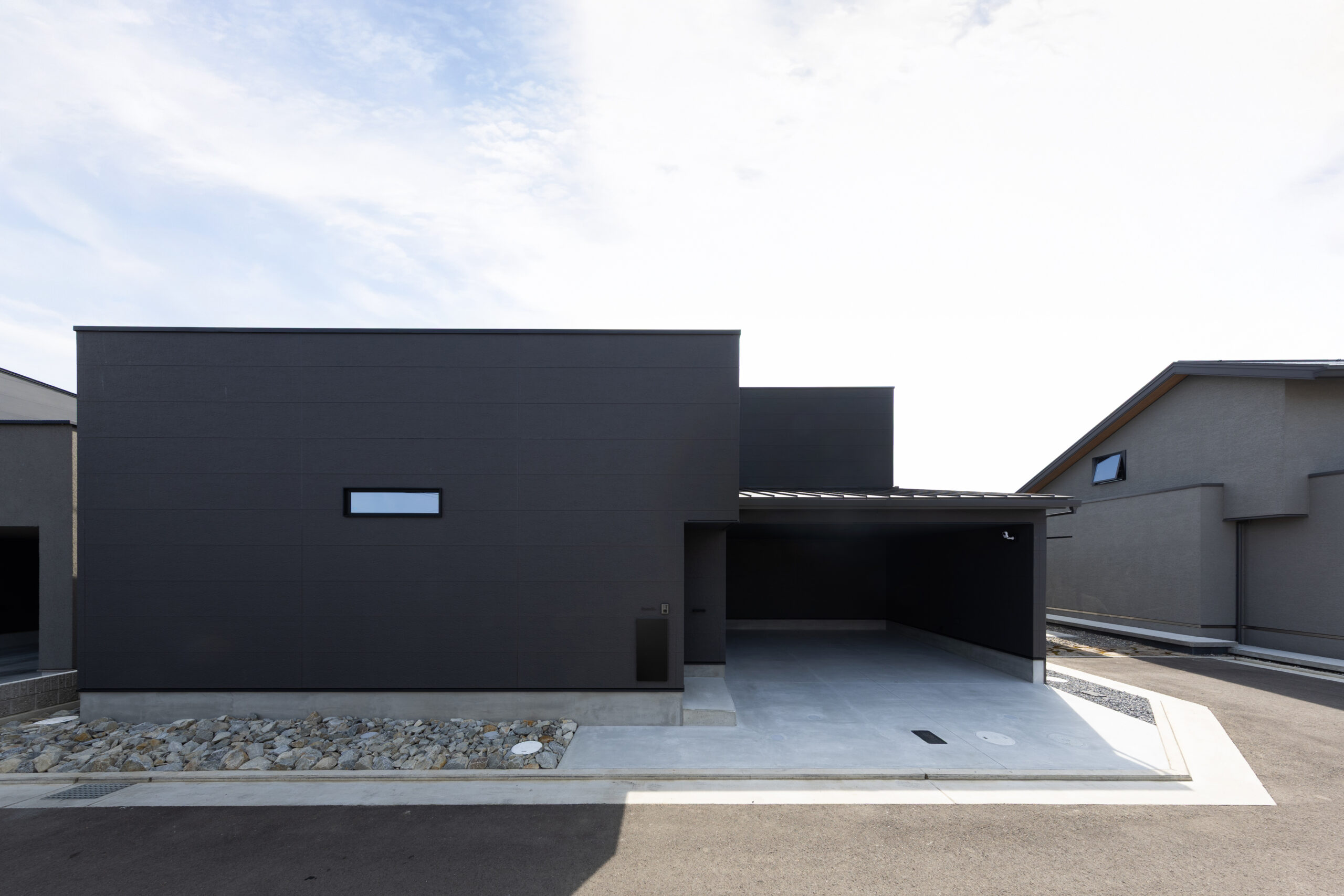香川高松黒注文住宅外構